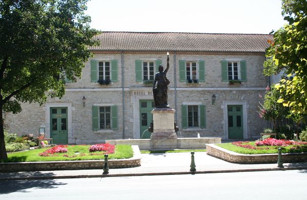 Saint Pons de Thomires mairie 600